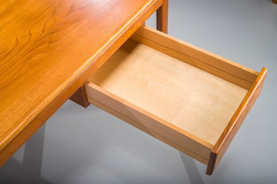 Image 1 of Mid-Century Modern Teak Schreibtisch, 1970er Jahre