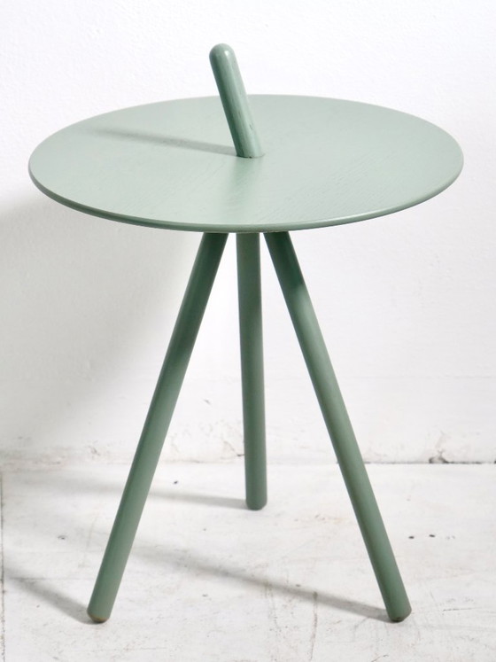 Tavolino laterale WOUD Design, modello Come Here – Tavolini, Wood (photo 3 of 9)