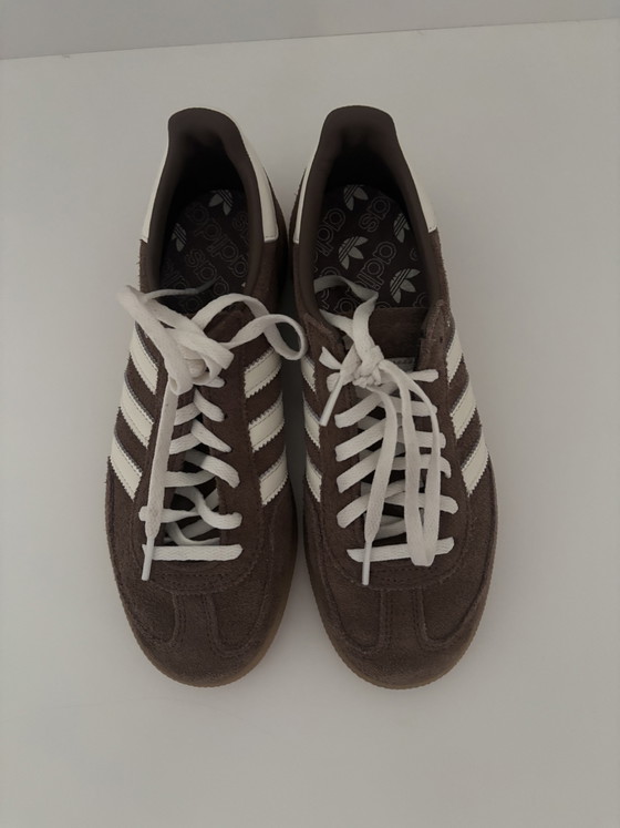 Sneakers Adidas Spezial - Marrone con strisce bianche – Regali, Suede (photo 3 of 5)