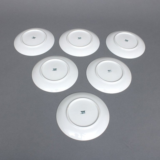 Image 1 of Raymond Loewy (1883-1986) set of 8 cake plates (15.5 cm), Script, Rosenthal Continental China, 1960s
