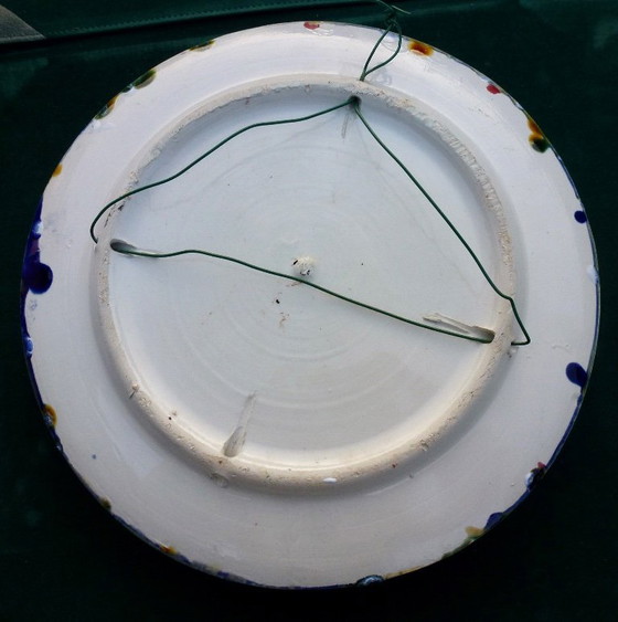 Image 1 of Assiette de collection vintage en faïence de style Palissy, ornée d'un crabe.