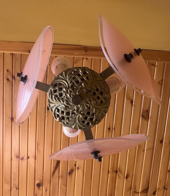 Image 1 of Lustre vintage des années 1960 en verre rose décoré de motifs floraux