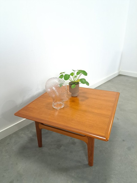 Image 1 of Teak Deens design Trioh salontafel, nr,3