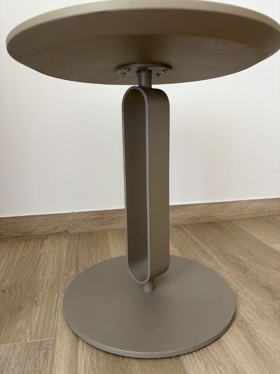 Image 1 of Poltrona Le Comfort + tavolino Bontempi