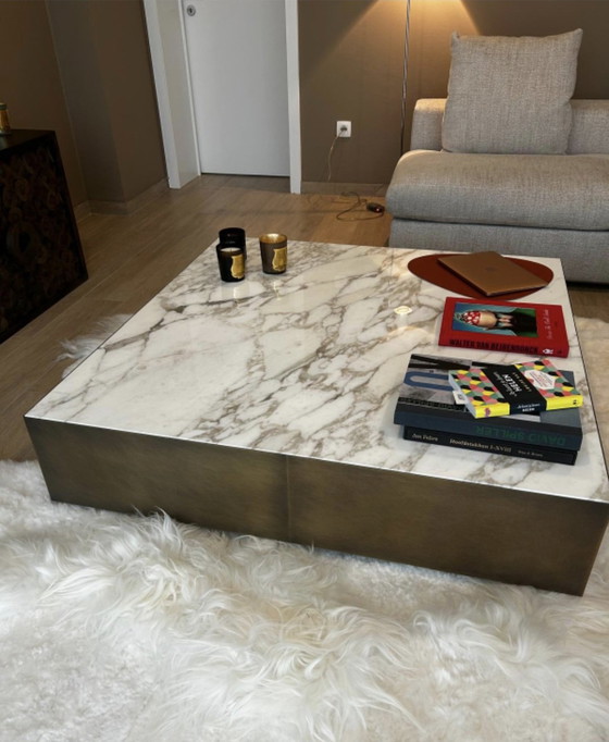 Coffee table Belt Design Meridiani – Marble, Wood (photo 3 of 5)
