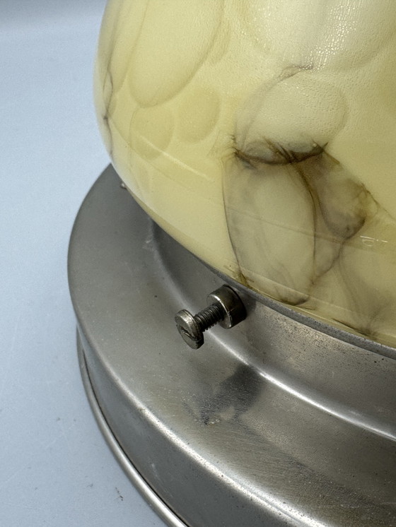 Image 1 of Vintage gemarmerde plafondlamp - elegantie in glas en metaal