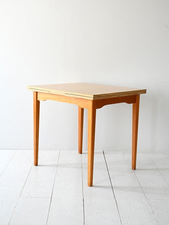 Image 1 of Table vintage suédoise des années 1960 en formica à effet de pin