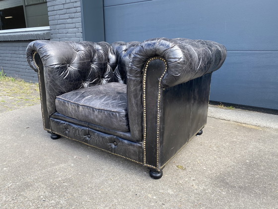 Image 1 of Stoere Chesterfield club fauteuil vintage zwart 