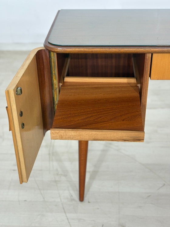 Image 1 of Bureau/Coiffeuse/Table vintage style années 50