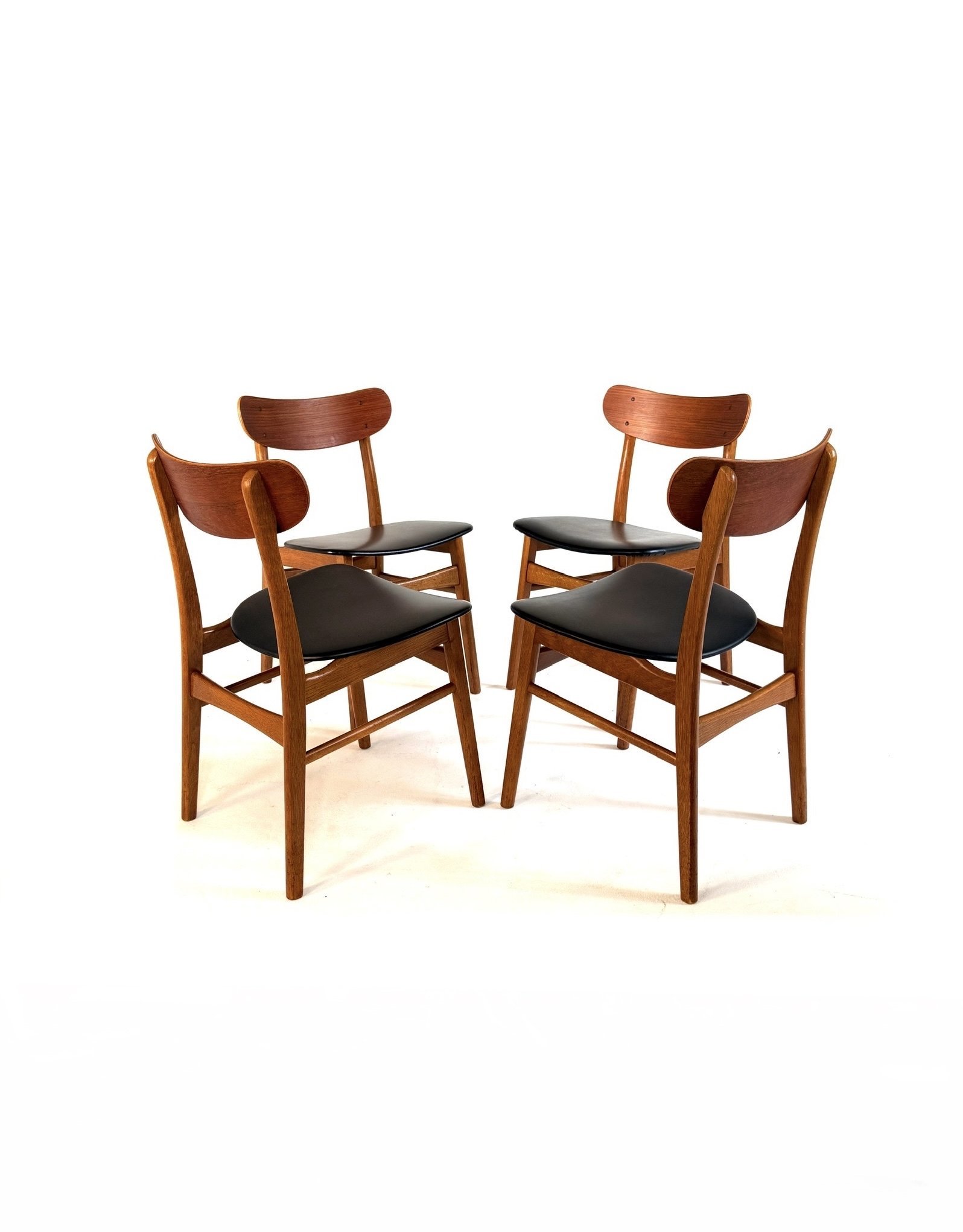 Farstrup Dining chairs | Whoppah