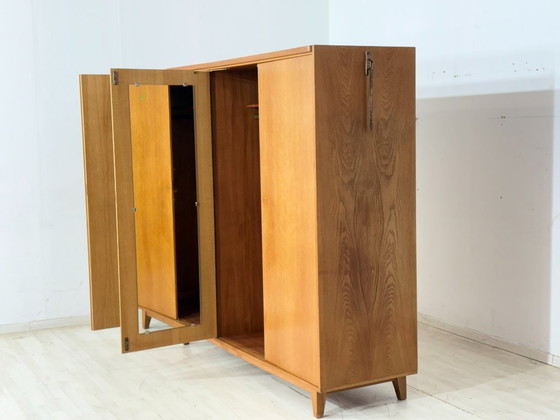 Image 1 of Armoire vintage / Armoire/penderie style années 60