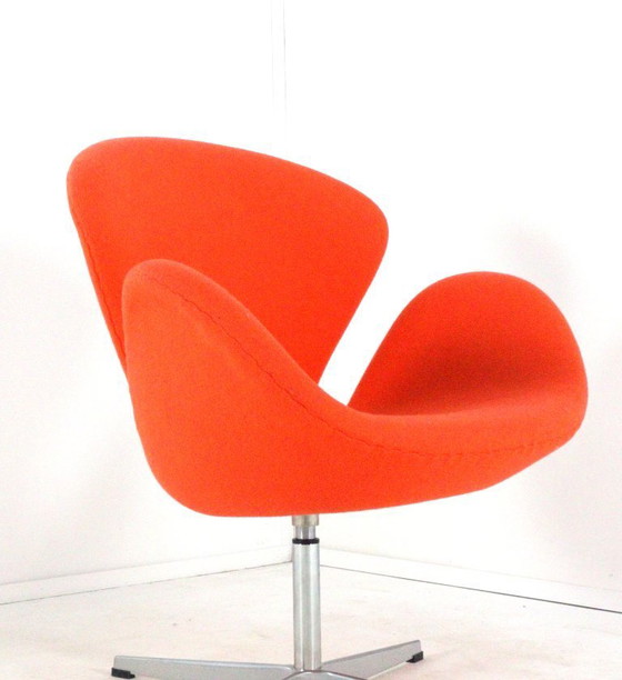 Image 1 of Fauteuil Imitation Swan Arne Jacobsen vintage