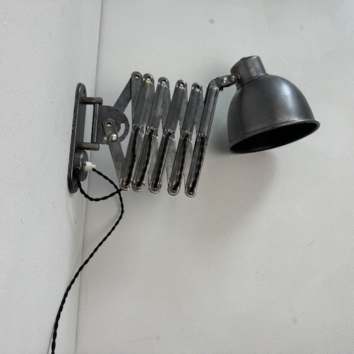 ALTE LAMPE WANDLEUCHTE AKKORDEON INDUSTRIE BAUHAUS