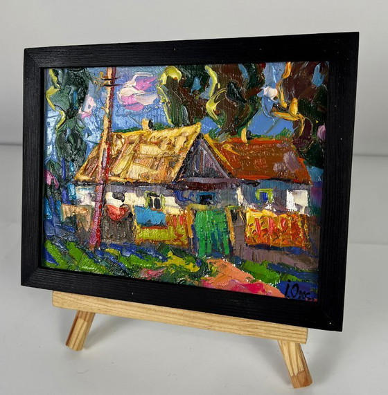 Image 1 of Peinture à l'huile originale représentant un paysage champêtre, une cour de maison et un week-end paisible au village.