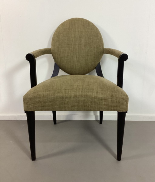 Sillón de diseño de los años ochenta muy bonito