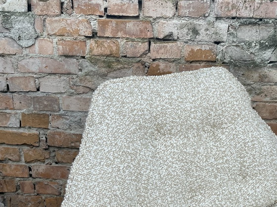 Image 1 of Artifort F588