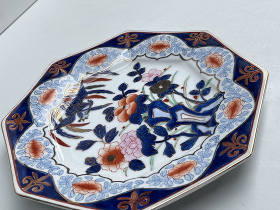 Image 1 of Plato octogonal de porcelana Imari de 26,5 cm.