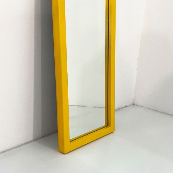 Specchio con Cornice Gialla di Anna Castelli Ferrieri per Kartell, anni '80 – Vetro, Plastica (photo 5 of 7)