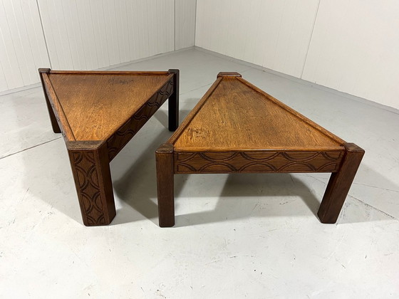 Image 1 of Brutalistische Driehoekige Eiken Salon Of Bijzettafels 1970'S