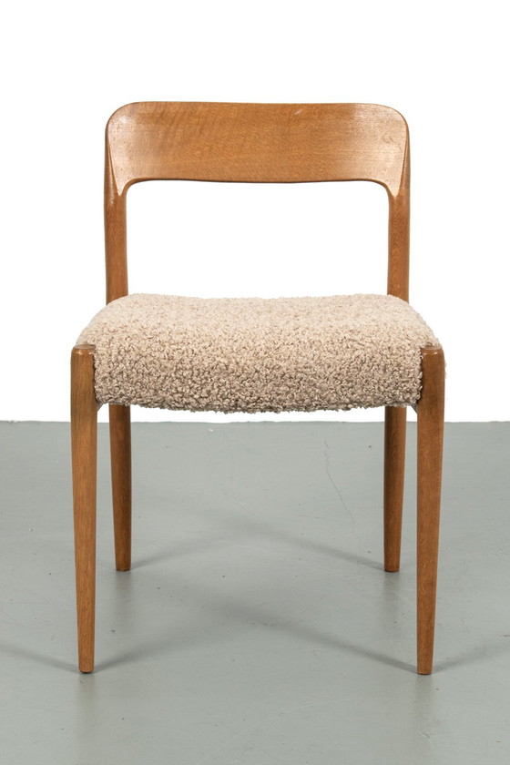 Image 1 of Niels Møller stoel