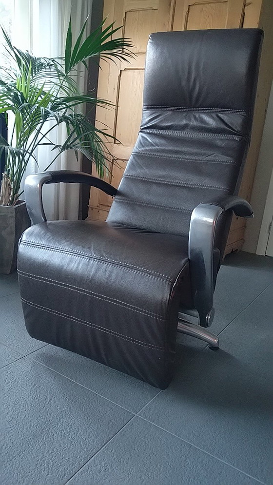 Image 1 of Fauteuil Relax en cuir moderne