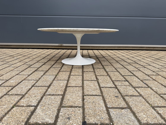 Image 1 of Originele Knoll Tulip Salontafel Eero Saarinen in Carrara marmer