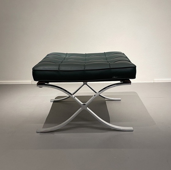 Image 1 of Knoll Set Barcelona New-Never Used Black Leather Design by Ludwig Mies Van Der Rohe and Lilly Reich 1929
