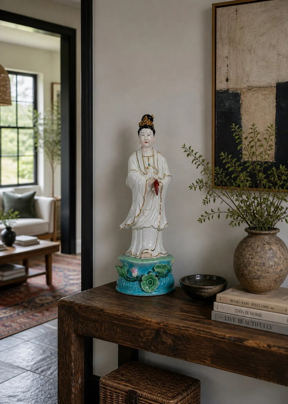 Grande statue de porcelaine Guan Yin style antique – 47 cm – Blanc et Or – Sculptures, Gold (photo 2 of 10)
