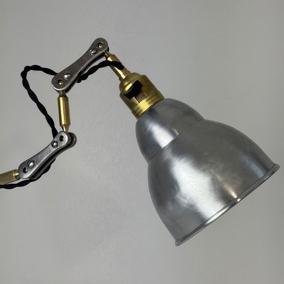 Image 1 of COPPIA DI APPLIQUE ANTICHE DA LABORATORIO "BEUNZA"