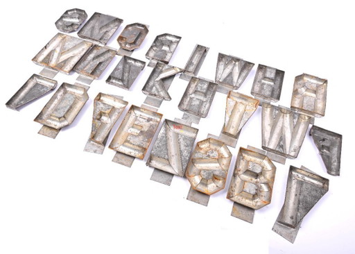 Moldes de chocolate con 24 letras – decoratieve objecten, Metal