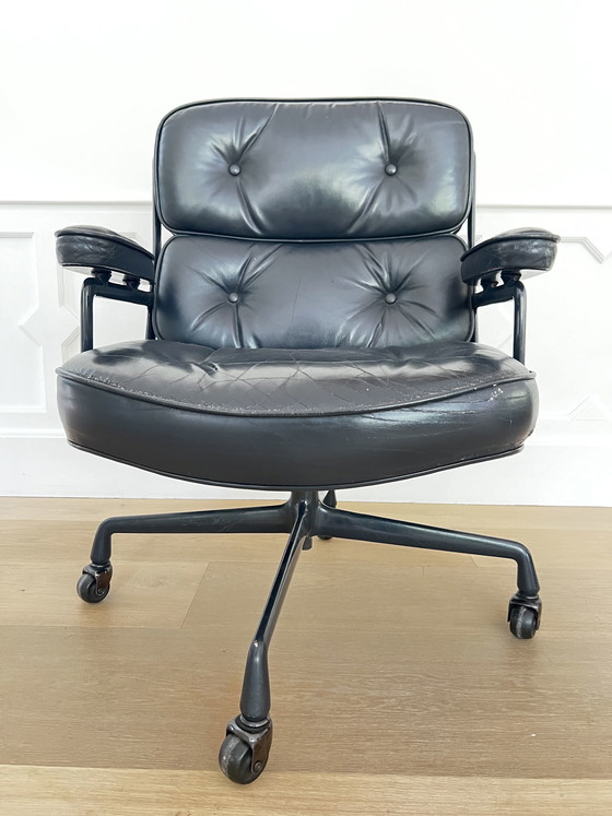 Image 1 of Charles Eames lobby chair