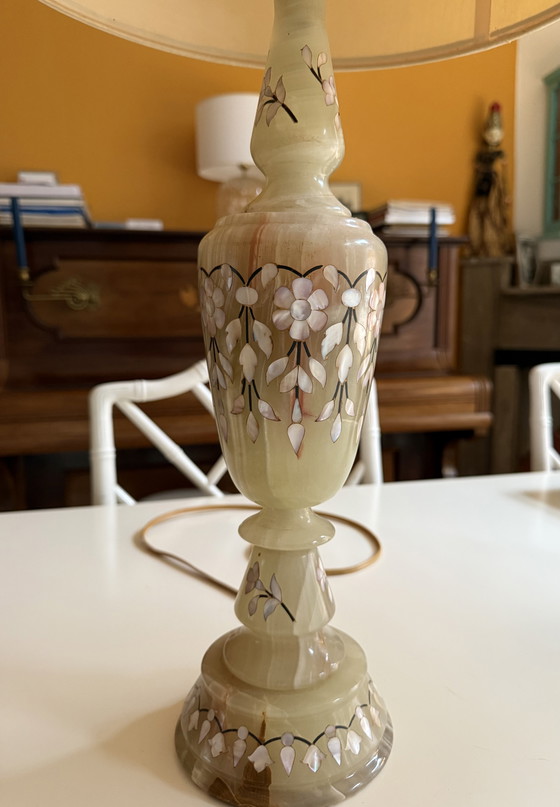 Image 1 of Unique! Vintage lamp made of alabaster onyx with inlaid mother-of-pearl