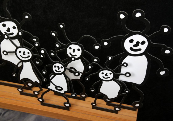 Image 1 of Kostabi, Paul - SPRKL Family - scultura pop art / alluminio - firmata a mano