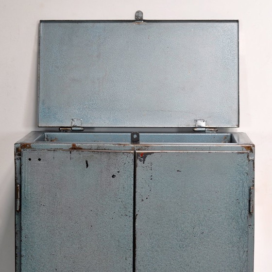 Armadio industriale in ferro, anni '70 – Mobili contenitori, Iron, Metal (photo 13 of 15)