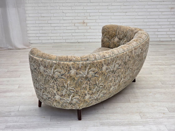 Image 1 of Anni '70, divano danese a 3 posti curvo, tessuto originale multicolore, legno di faggio.