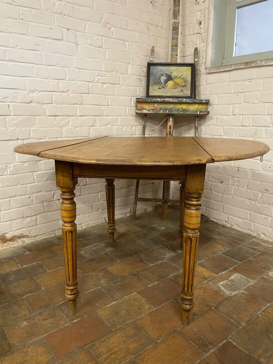 Round Drop-Leaf Folding Table – Dining tables, Wood (photo 3 of 9)