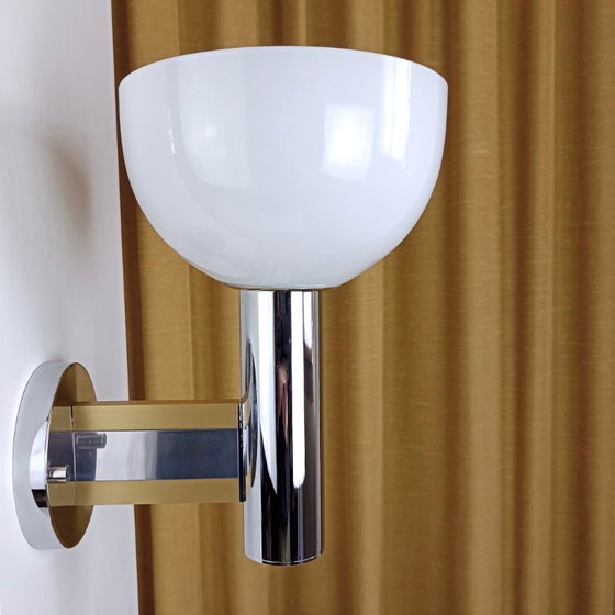 Image 1 of Gaetano Sciolari 1970s dos apliques de cromo y pantallas de cristal. Nuevo de stock antiguo.