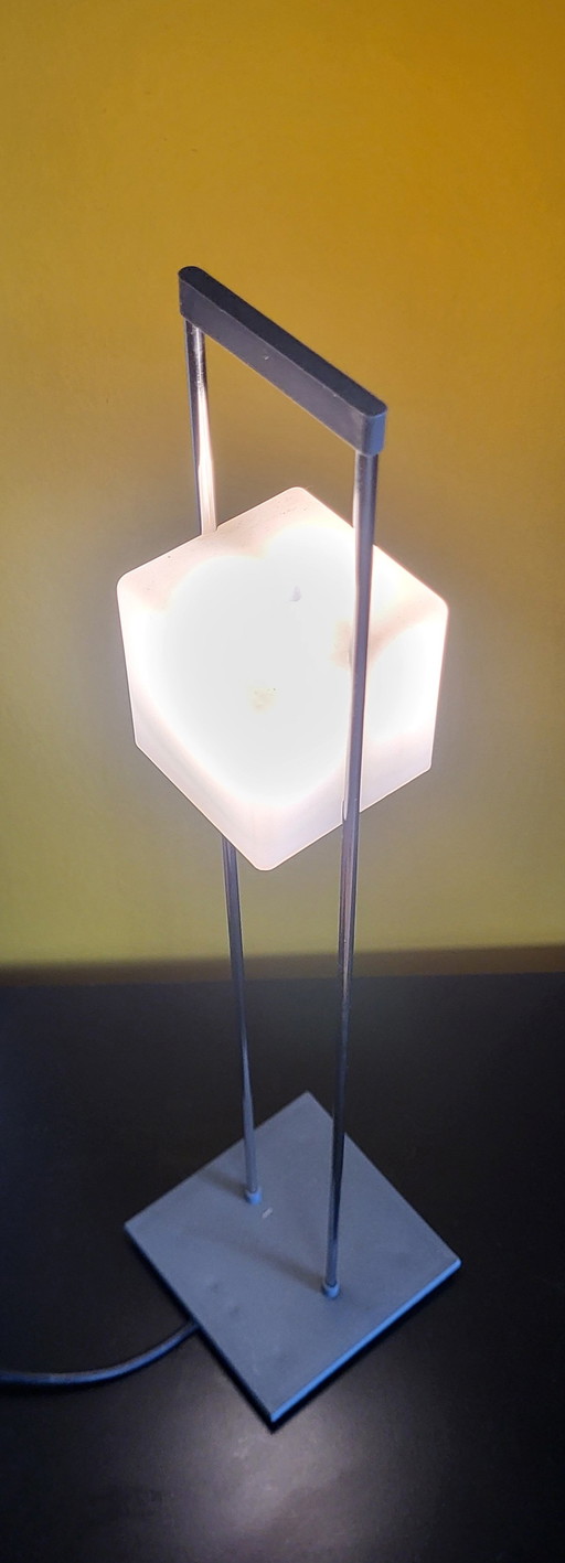 Cubic Mesa Design Table Lamp