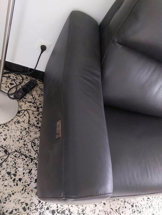 Image 1 of Fauteuil électrique en cuir véritable - Poltrone e Sofa