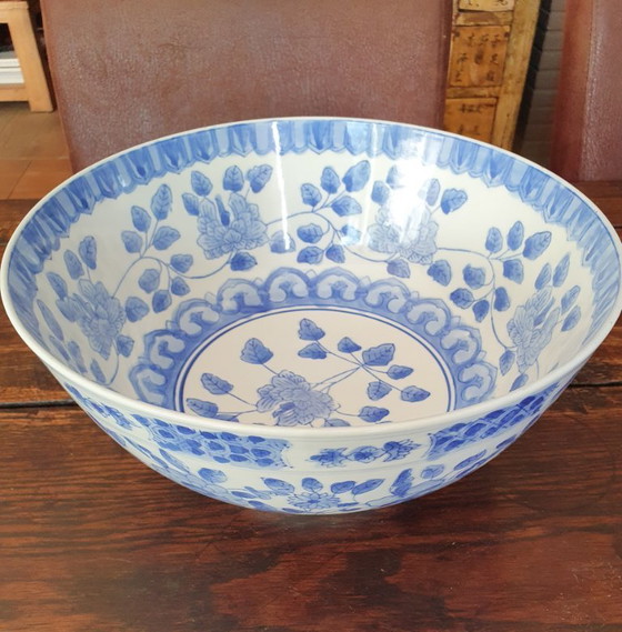 Image 1 of Magnifique bol ancien bleu et blanc, peint à la main