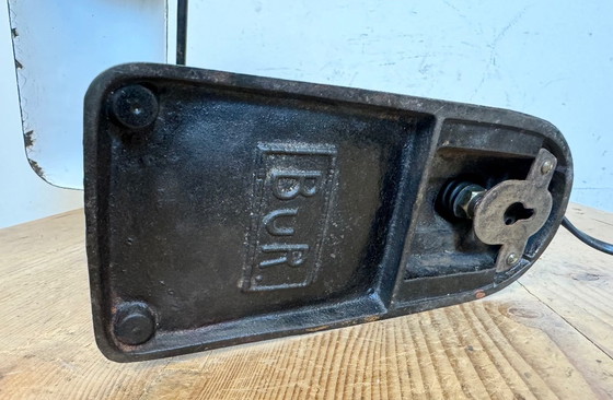 Image 1 of Lampe de table vintage en émail vert de BUR, années 1930