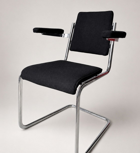 Image 1 of 8 vintage Tecta buisframe stoelen – Bauhaus / Jean Prouve