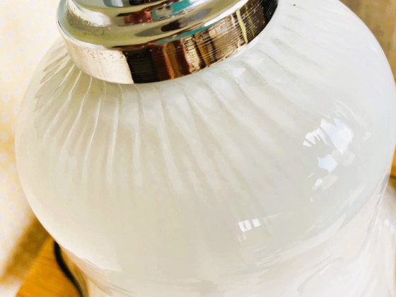 Image 1 of Portugees opaline glas klokvormige bloem hanglamp 1960-70er jaren