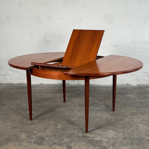 G-Plan Teak Round Extendable Dining Table, 1970