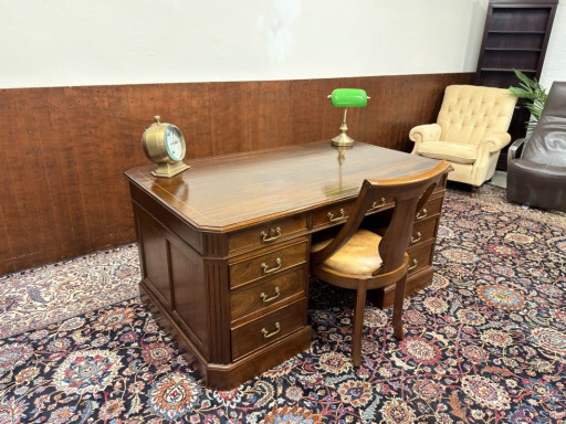 Klassischer englischer Schreibtisch mit Bürostuhl – bureau, Leather, Wood