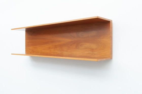 Image 1 of Estante de pared de 100 cm de nogal de Walter Wirz para Wilhelm Renz, años 60
