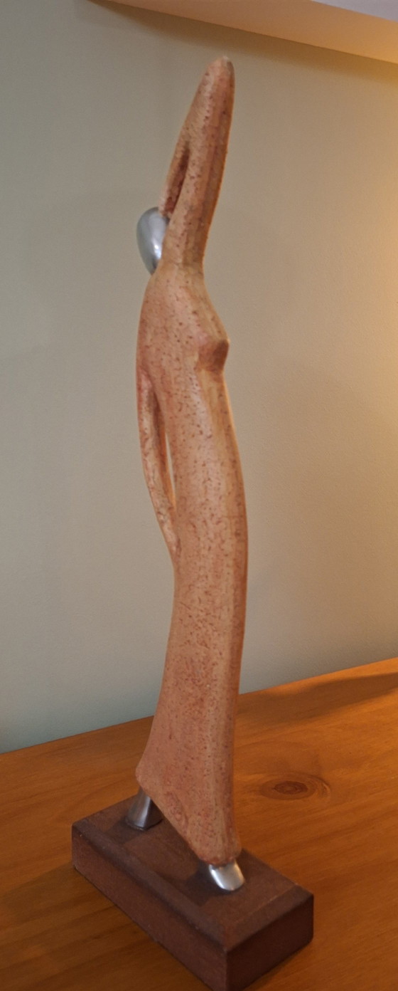 Image 1 of Statue métal et pierre femme abstraite