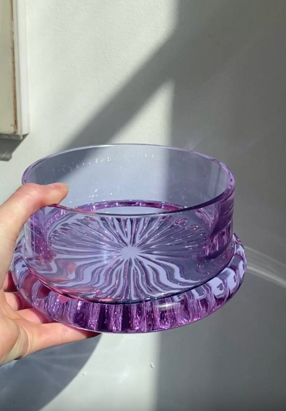 Image 1 of Frutero lila con base redonda, procedente de Italia, década de 1970.