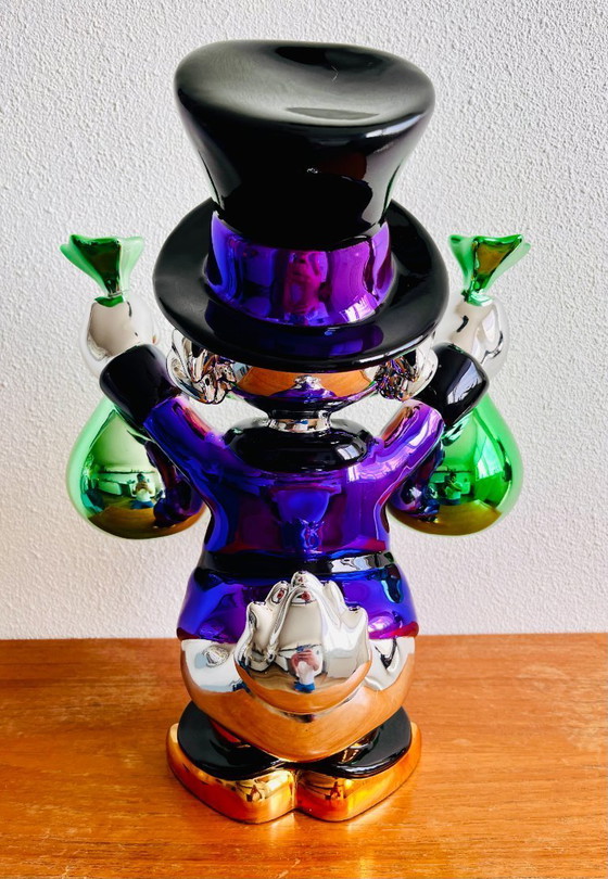 Image 1 of Dagobert Pato obra de arte dinero escultura única LV Información: * Nuevo * Altura: 40 cm. * Anchura: 32 cm.