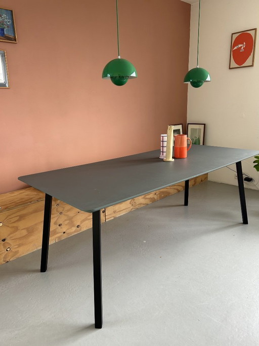 Studio Henk dining table - Green Grey